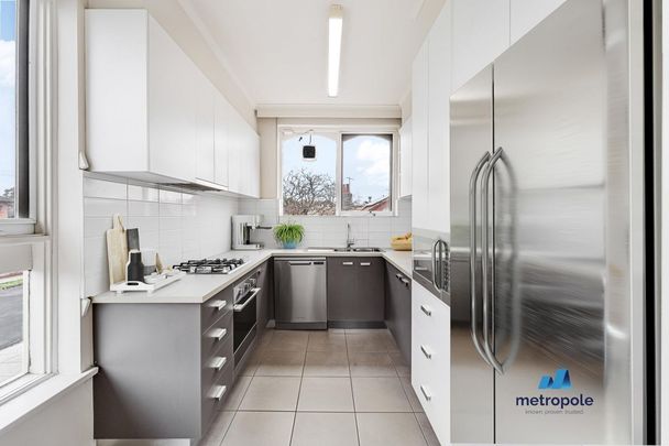 2/11 Hoddle Street, ELSTERNWICK, VIC - Photo 1