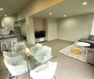 Spacious Grey Lynn - Photo 2