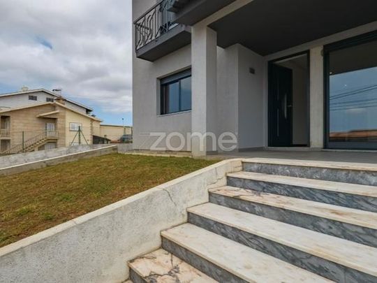 Moradia T3 - Photo 1