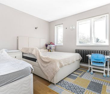 Kelly Close, Upper Halliford, Middlesex, TW17 8RL - Photo 5