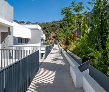 Brand new 3-bedroom apartment in Medblue, Altos de Los Monteros wit... - Photo 4