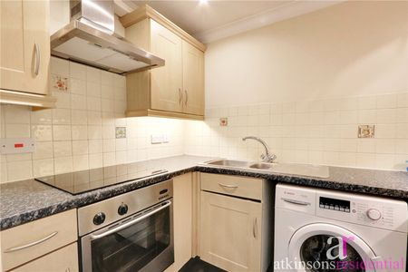 Dudrich Mews, Enfield, Middlesex, EN2 8FR - Photo 3