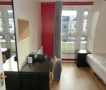 3 bedroom flat share to rent - Photo 2