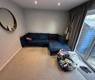 Slough, Berkshire, SL1 - Photo 6