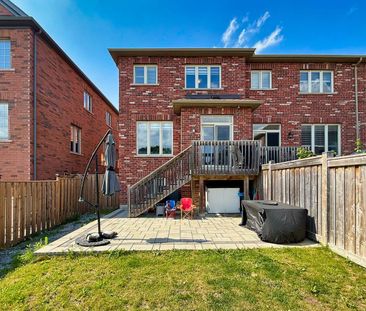 For Lease - 5 Paper Mills Crescent, Richmond Hill, Ontario - Photo 4