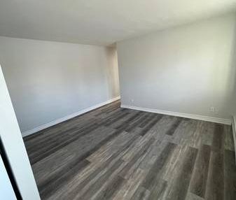 2 Beds 1 Bath Apartment - Photo 1