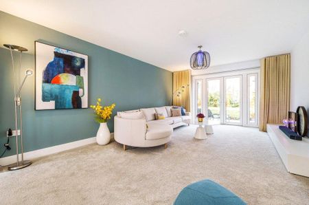 4 bedroom detached house to rent - Photo 3