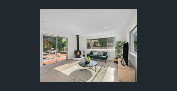 Modern Family Home with Sun-Filled Interiors & North-Facing Garden - Photo 1