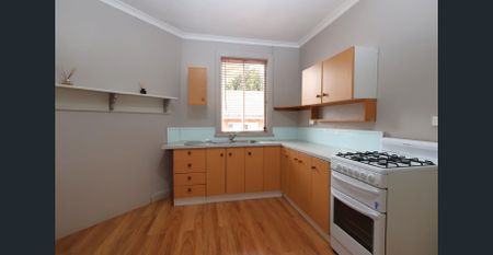 Top of Town - Photo 4