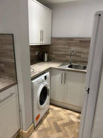 1601L Albert Street, Edinburgh, EH7 5LG - Photo 4
