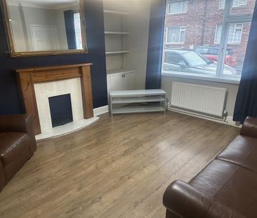 3 bedroom terraced house to rent - Photo 2