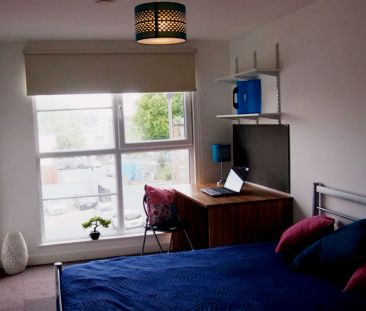 2 Bed - Photo 3