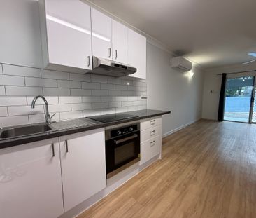 Modernised 2 Bedroom Unit – Pool & Great Location! - Photo 3