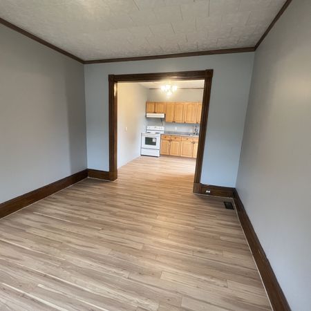 For Lease - 472 Victoria Street Unit# B, Tweed, Ontario - Photo 4