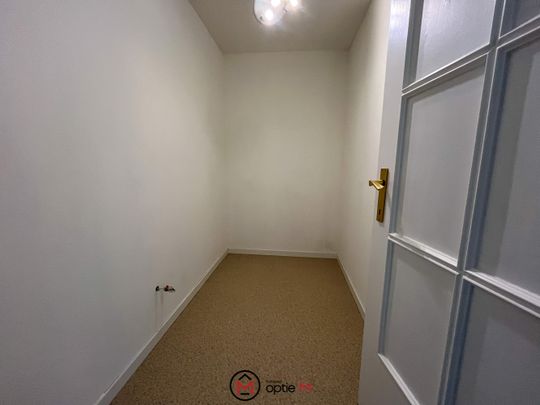 Ruim appartement te huur in het hart van Zonhoven - Photo 1