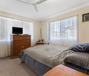 57 MacArthur Crescent, - Photo 4