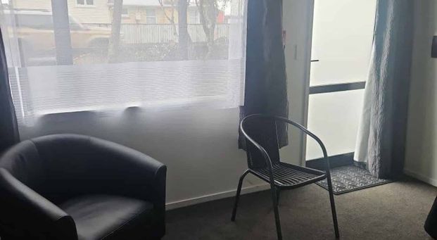 SEMI FURNISHED 1 BEDROOM STUDIO BEDSIT WITH POWER INCLUDED - Photo 1