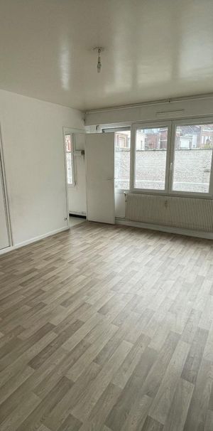Location Appartement 1 pièce 31m² LILLE 59000 - Photo 1