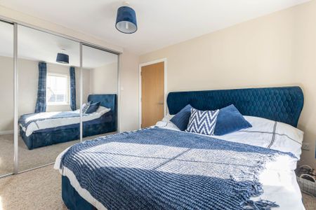 11 Lady Wallace Green, LISBURN, BT28 3NX - Photo 5