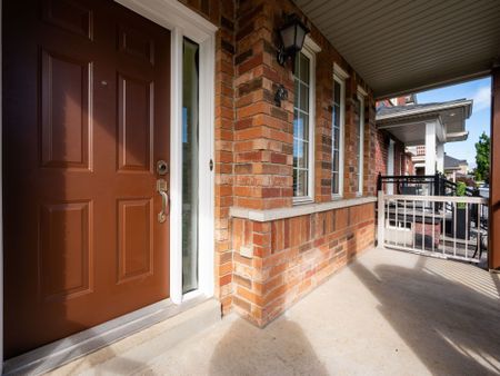 For Lease - 48 Dylan Street, Vaughan, Ontario - Photo 4