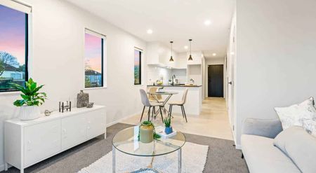 Modern 2-Bedroom Duplex with Study - Family-Friendly & Handy Location - Photo 4