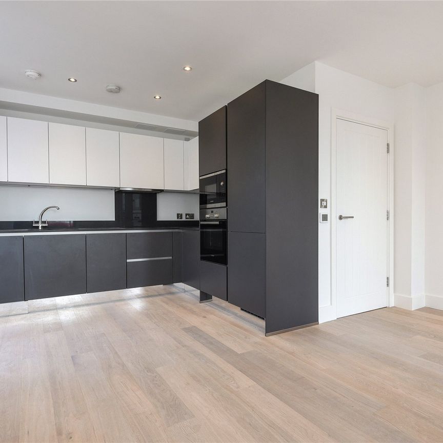 Deptford Bridge, The Glassworks, London, SE8 flat to rent - Photo 1