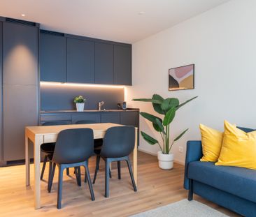 2.5 Zimmerwohnung - modernster Ausbaustandard mit separatem Schlafz... - Foto 2