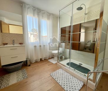 Appartement meublé T2 haut de Villa d'environ 45 m2 à louer à Carry... - Photo 2