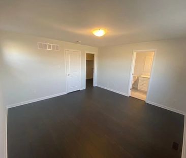 For Lease - 1041 Speedvale Court, Kanata, Ontario - Photo 4