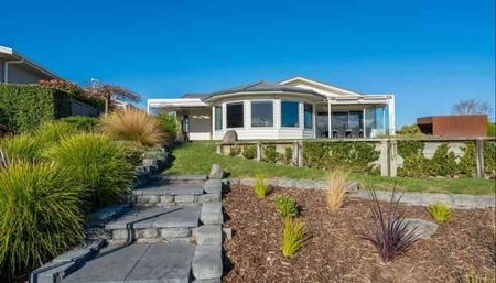 4 BED - RAINBOW POINT - Photo 2