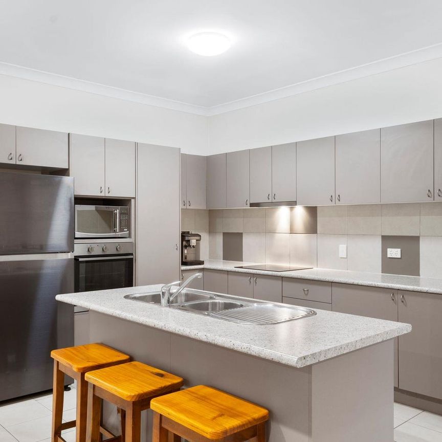 Modern Comfort Meets Charm in the Heart of Springfield - Photo 1