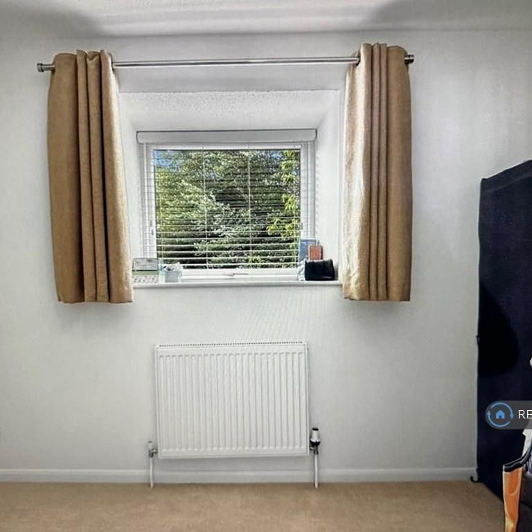 2 bedroom semi-detached house to rent - Photo 1