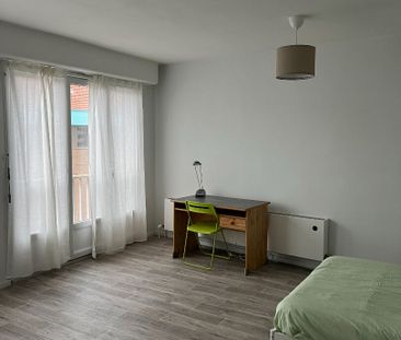 Location Appartement 1 pièce 50m² - Photo 3