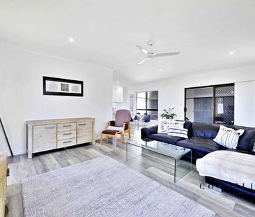 BREAK LEASE: 3 bedroom home located near central Bargara! - Photo 2