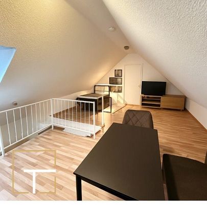 Wohnen wie im Haus: Große Maisonette mit Gartennutzung & Extra-Etage - Foto 1