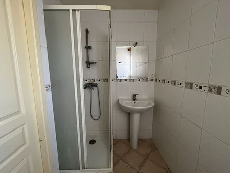 Location Appartement 3 pièces 48m² - Photo 4