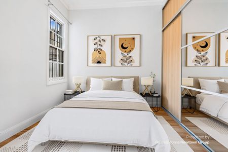 Stylishly newly renovated low maintenance Semi - Photo 2