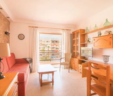 Apartamento en alquiler en Calle del Valle Menéndez, 1 - Photo 1