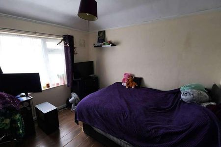 Wallisdown Road, Bournemouth, Bh12 - Photo 4