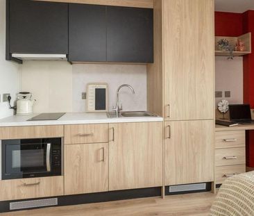 Studio to rent - Photo 3