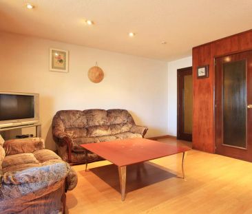 Single Bed in Room in a shared 3-bedroom apartment for rent in Pací... - Foto 1