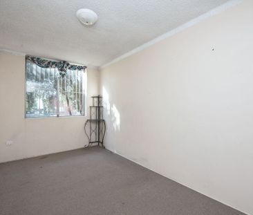 Walk to station! - Photo 3