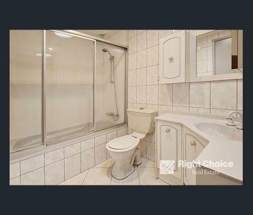 Ideal Location - Photo 4