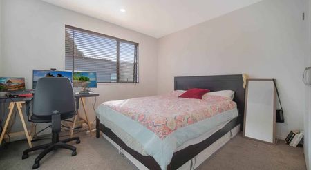 Stunning 2Bedroom with spacious storage townho... - Photo 5