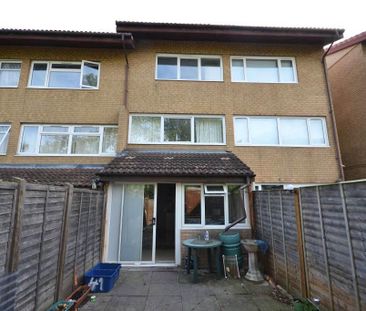 1 bedroom in a house share to rent - Photo 5