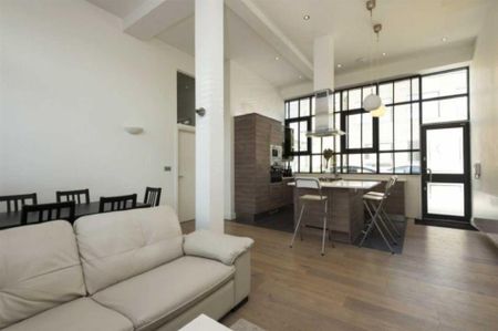 3 bedroom flat to rent - Photo 2