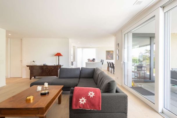 Helle 3.5-Zimmer-Wohnung mit Balkon und Garage in Kloten - Foto 1