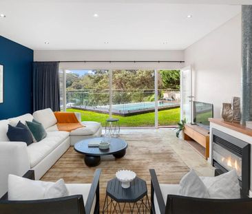 Absolute North-Facing Waterfront Luxury with Breathtaking Harbour V... - Photo 1