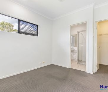 14 Yarra Crescent, Kelso - Photo 2