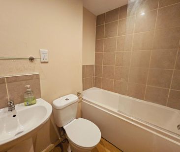 2 bedroom apartment to rent - Photo 6